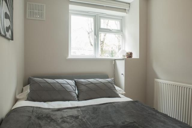 Finchley Contemporary 2 Bed Apartment + Parking Hendon Exterior foto